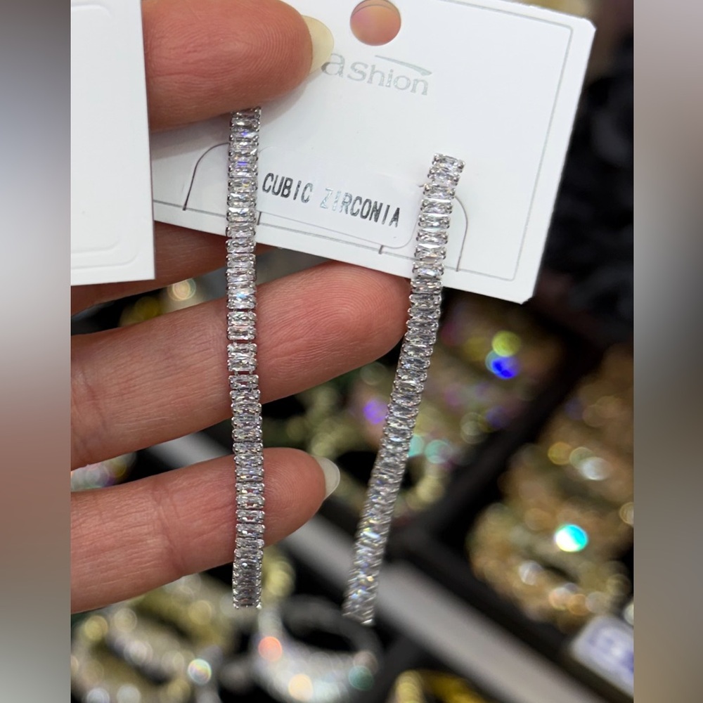 Dazzling Silver Cubic Zirconia Earrings